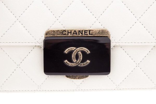 Chanel 2016  Beauty Lock  Quilted Lambskin Handbag Hot on Sale