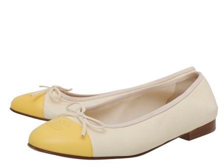 Chanel Bicolor CC Cap Toe Bow Flat Ballerina 38.5 Online now