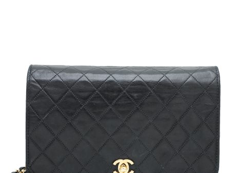 Chanel Black CC Turn Lock Full Flap Bag Fashion