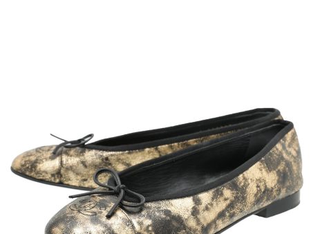 Chanel Bicolor CC Cap Toe Flat Ballerina 39.5 Fashion