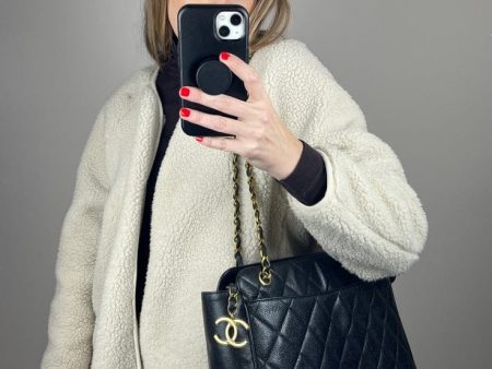 Chanel Caviar Shoulder Bag Supply