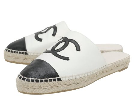 Chanel Bicolor CC Cap Toe Espadrille Mules 38 Online Hot Sale