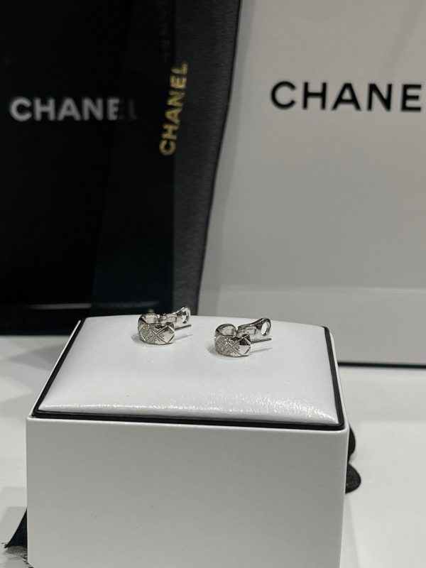 Chanel - Boucles d’oreilles Coco crush or blanc et diamants For Cheap