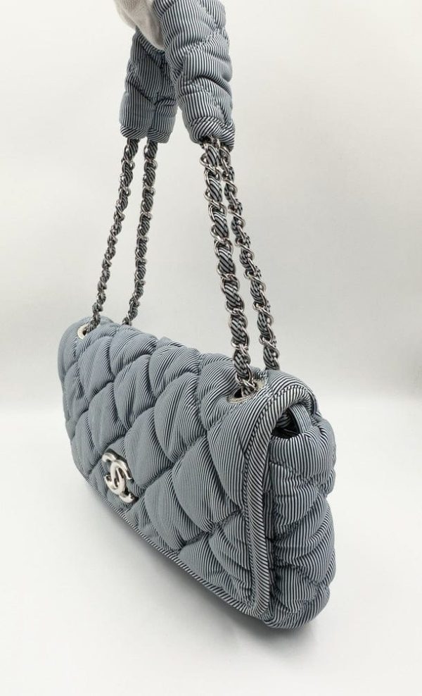 Chanel Bubble Striped Quilted Shoulder Bag For Sale