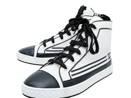 Chanel Bicolor CC High Sneaker 37.5 Online