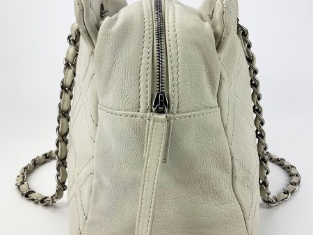 Chanel Large Diamond Stitch Tote in White Online