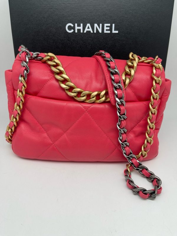 Chanel - Sac Chanel 19 Online now